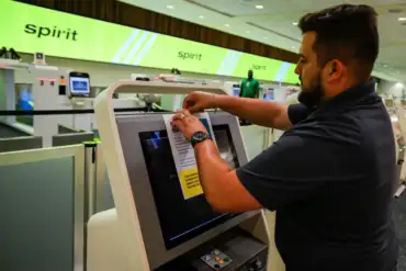 Travel plans upended as Spirit Airlines shuts down, leaving passengers scrambling for other options