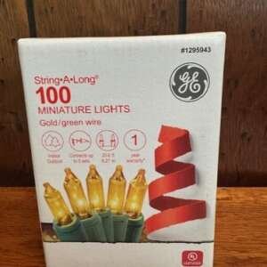 LOT OF 2 GE STRING A LONG 100 MINIATURE LIGHTS GOLD/GREEN WIRE