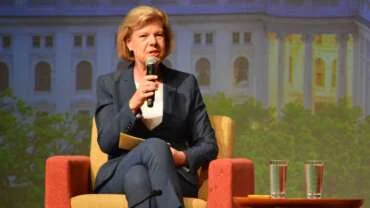 Baldwin tells party activists Dems are ‘fighting back’ against Trump