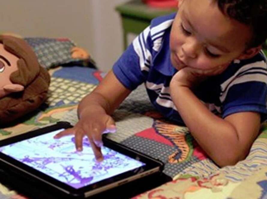 328be33a 74ba 4b84 a82a 4e099e820184 111026 ipad kids.jpg