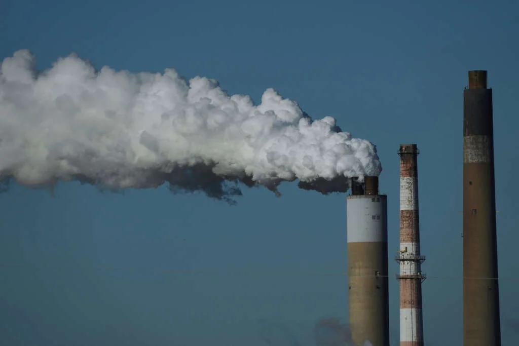 California changes climate rules amid gas-price backlash