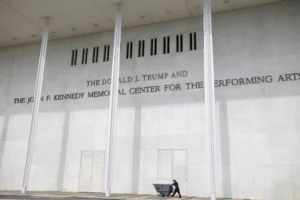 Kennedy Center board seeks pause of ruling ordering removal of Trump's name – Houston Public Media
