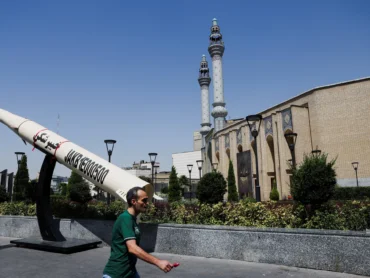 Iran war live: Trump says deal to be signed today; Tehran disputes timing – Al Jazeera