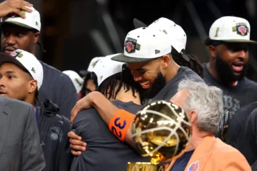 Knicks saluted for winning the title as Trump, Obama, Chalamet and more weigh in – The New York Times