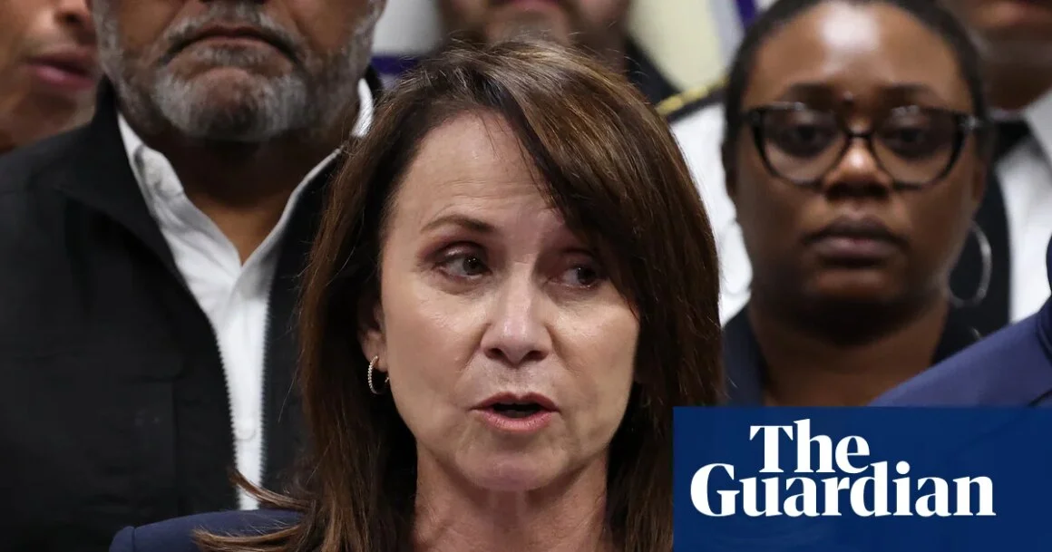 2863.jpg Louisiana court halts criminal indictment against state attorney general | Louisiana