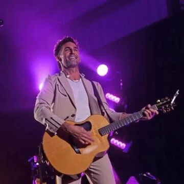 Country music singer Jake Owen talks new album, Aaron Rodgers and more