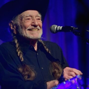 GettyImages-1094803054.jpg Willie Nelson Urges Americans to Fight Construction of Data Centers