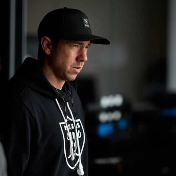 Klint Kubiak addresses quarterback room, competition across the board as Raiders report for training camp