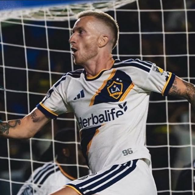 Marco Reus did not travel to Montreal due to him and his wife's baby is expected soon ... - Instagram