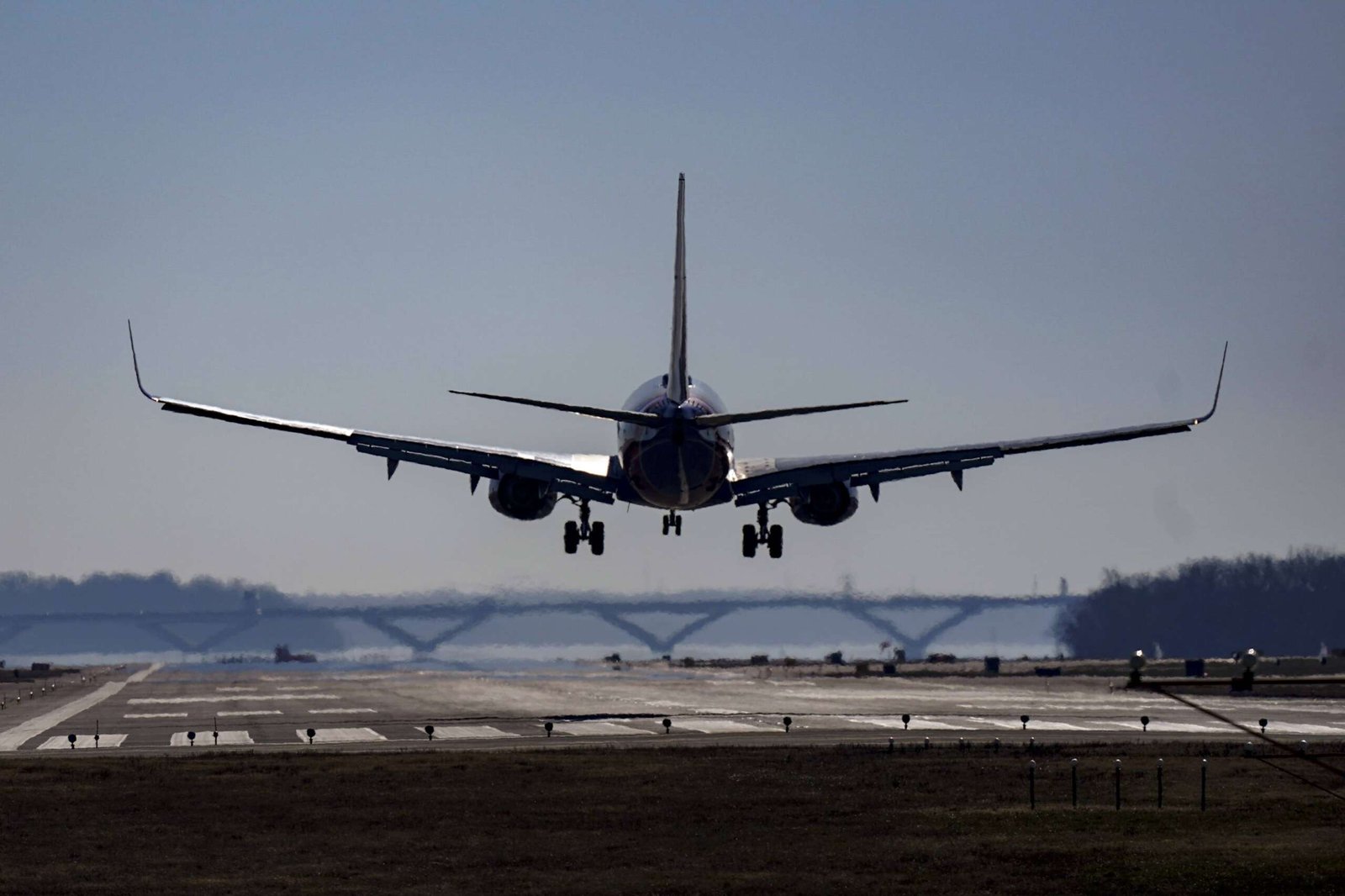 FAA hires 2,000 gamers as new air traffic controllers
