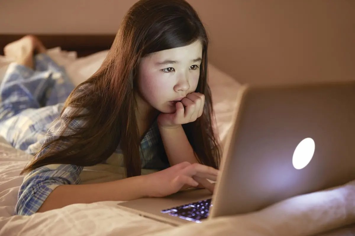 CMCSS says laptop limits in elementary schools in place before new state law