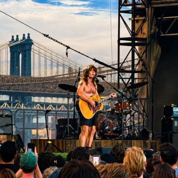 Jesse Welles unleashing modern-day protest songs