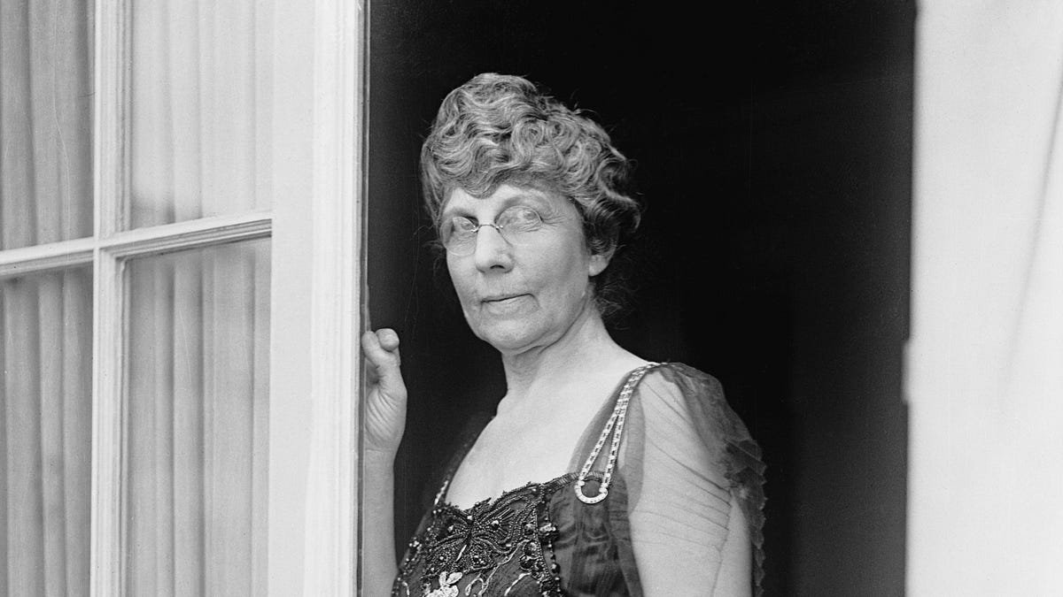 Florence Harding Photographed Taught Me About Women Partaking in Politics - East Wing Magazine