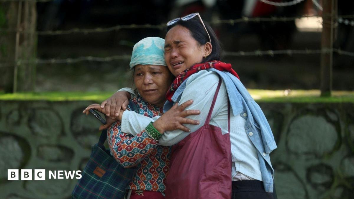 Nepal floods latest: Death toll jumps to 616 as search for survivors enters fourth day - follow live - BBC