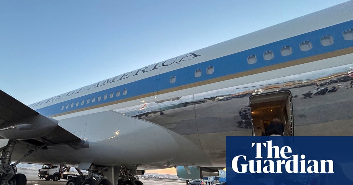 First Thing: Anger after Trump’s secret flight swap appears to offer up staff and media as decoys - The Guardian https://internetconnectz.com/first-thing-anger-after-trumps-secret-flight-swap-appears-to-offer-up-staff-and-media-as-decoys-the-guardian/ Internet Connectz