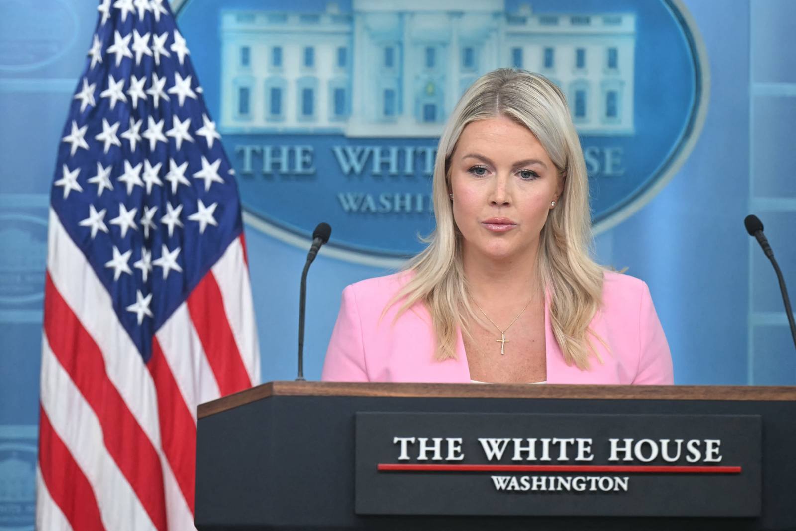 Trump says Karoline Leavitt resigning as White House press secretary - CNBC