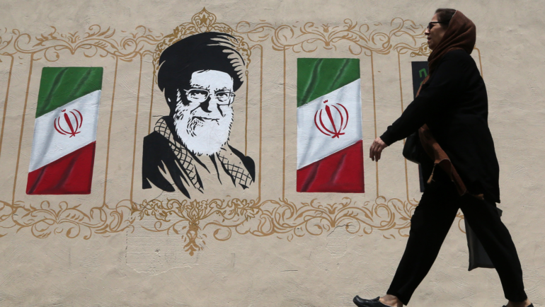 ‘Hormuz remains blocked’: Iran disputes Trump claims as traffic sinks to near 3-month lows - CNBC https://internetconnectz.com/rubio-and-bessent-stayed-on-decoy-flight-from-turkey-as-trump-switched-planes-official-says-wral-com/ Internet Connectz