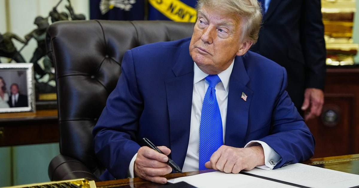 President Trump says NYC's new pied-à-terre tax "must be stopped, NOW!" - CBS News