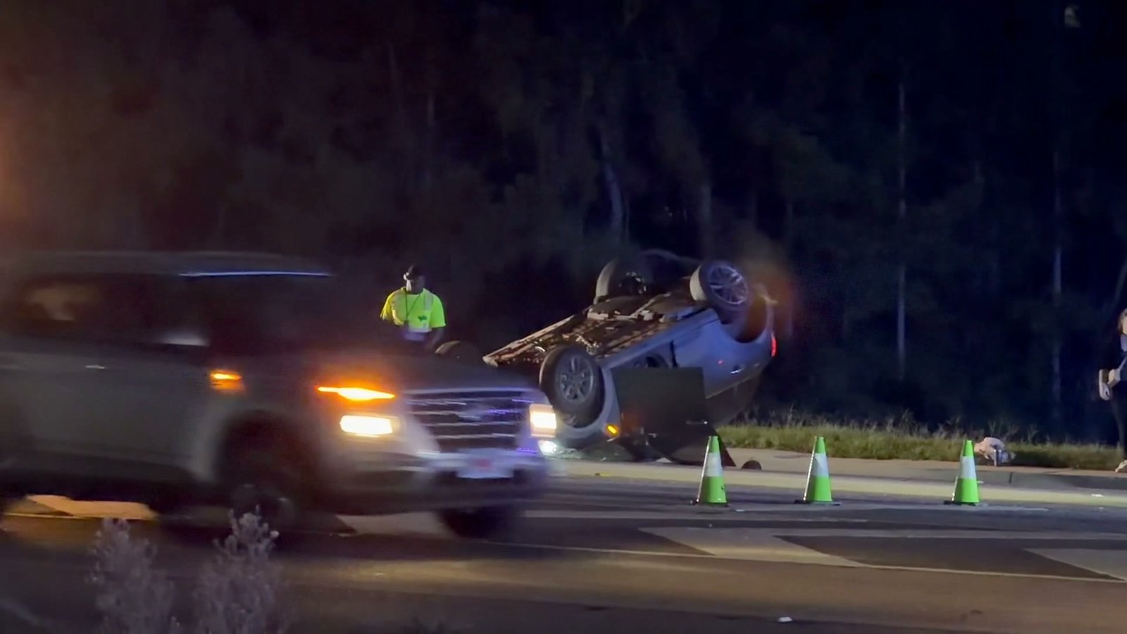 TRAVEL ALERT/Summerville: Watch out for a crash involving an overturned vehicle on Main ...