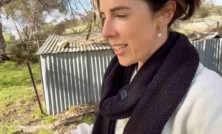 Creating social media content is like most things Steph x #Stephbartlett #contentcreator #farmlifeaustralia https://internetconnectz.com/estos-son-los-helados-de-madera-%f0%9f%8d%a6asmr-shorts-asmrsounds-comedia/ Internet Connectz