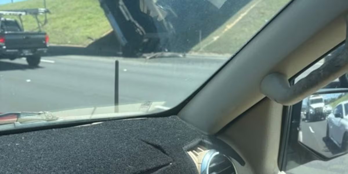 H-1 eastbound traffic gridlocked after Waiawa overpass crash | First Alert Traffic
