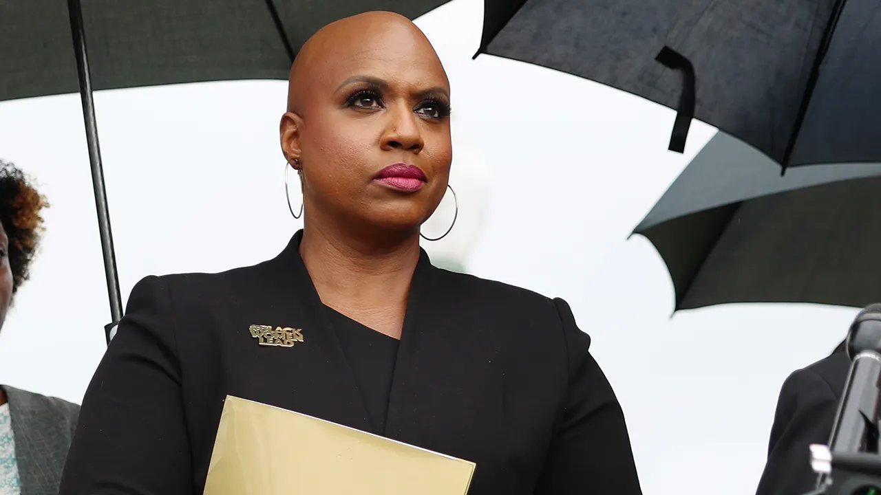 Ayanna Pressley wins Massachusetts 7th district primary unopposed