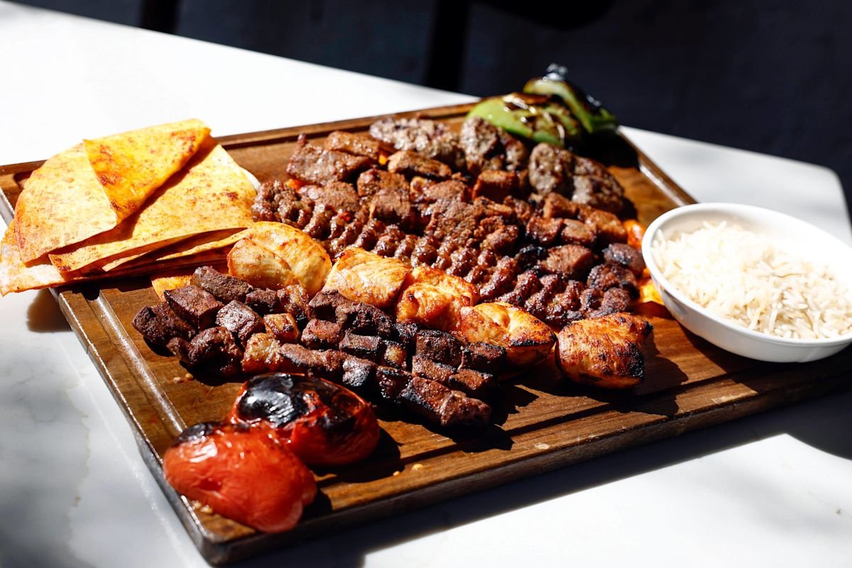 Popular California Restaurant Chain Expanding to Las Vegas Strip