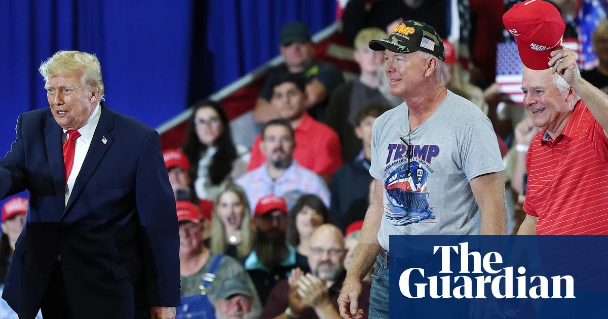 Trump sets off on midterm blitz – are his trademark rallies a liability for Republicans? | Donald Trump