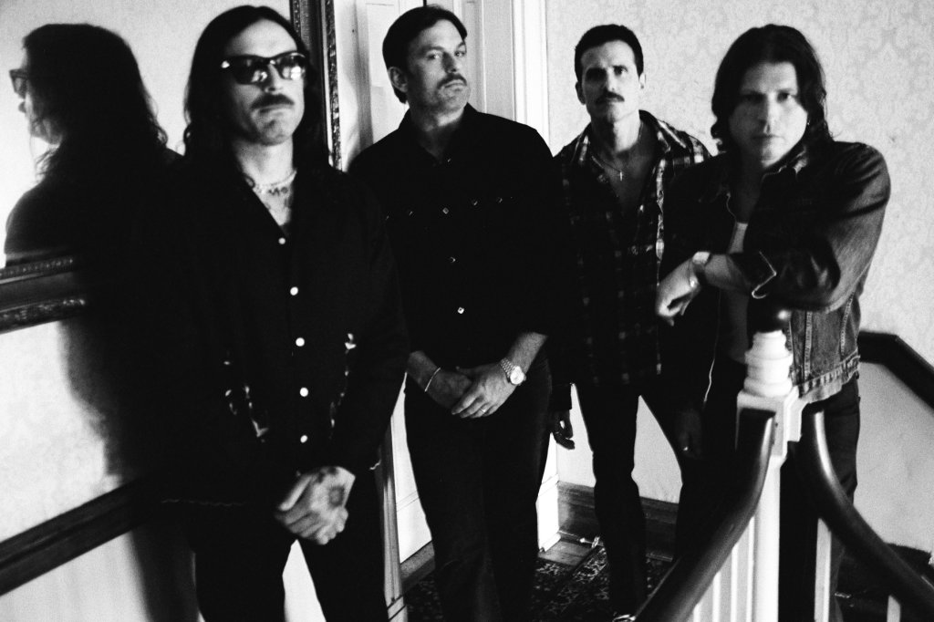 Kings of leon cr david od billboard 1800.jpg
