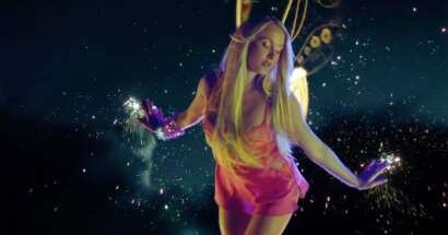 Zara larsson blue moon music video.jpg