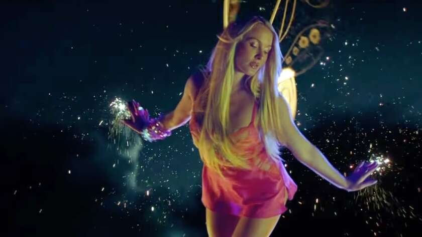 Zara larsson blue moon music video.jpg
